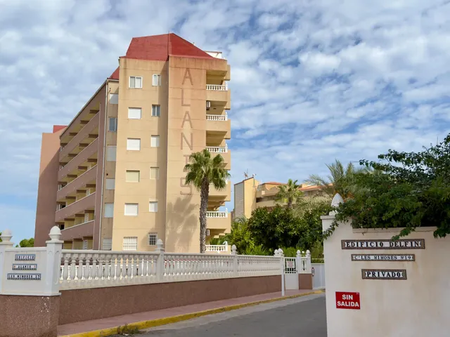 Apartamento moderno en Guardamar del Segura — 33
