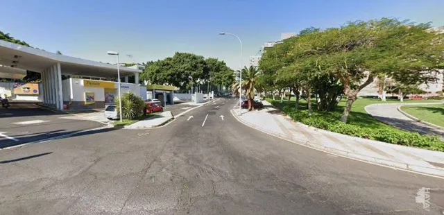 Local comercial + plazas de Garaje en la localidad de Los Gladiolos de Santa Cruz de Tenerife — 6