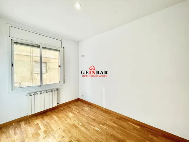 ENCANTADORA VIVIENDA JUNTO A PLAZA KENNEDY — 14