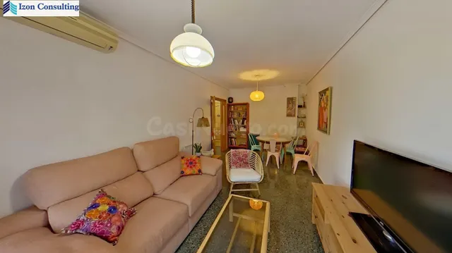 PISO DE TRES habitaciones , EN ZONA FERIA. - foto 2