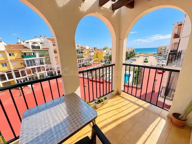 Apartamento con vistas al mar en venta en Torrevieja