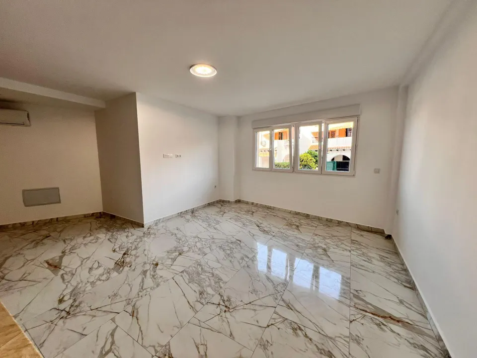 TODO REFORMADO! APARTAMENTO A 100 METROS DE PLAYA ,TORREVIEJA