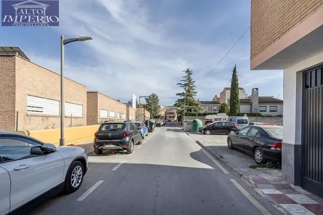 ¡Oportunidad única! Solar en venta en Churriana de la Vega - foto 5