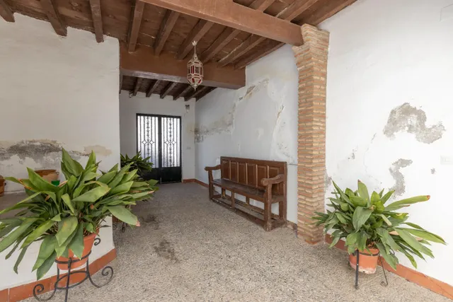 EXCEPCIONAL OPORTUNIDAD EN PLENO CENTRO DE HUÉTOR VEGA — 19