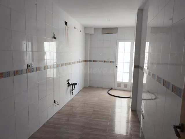 Piso en venta en Roquetas de Mar - foto 4
