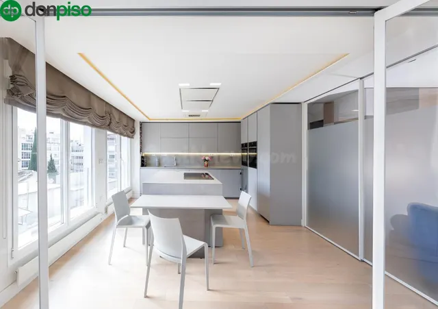 Exclusiva vivienda con vistas al Palacio de los Patos, junto Recogidas, 4 dormitorios 3 baños — 3