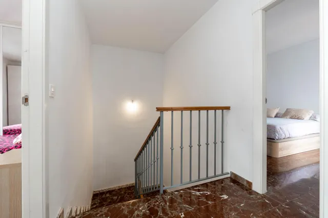 Encantadora Casa Reformada en Ogijares con Vistas y Espacios para Disfrutar — 17