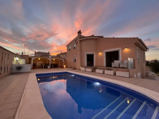 Villa 3 habitaciones 180m² en venta - Ciudad Quesada — 48