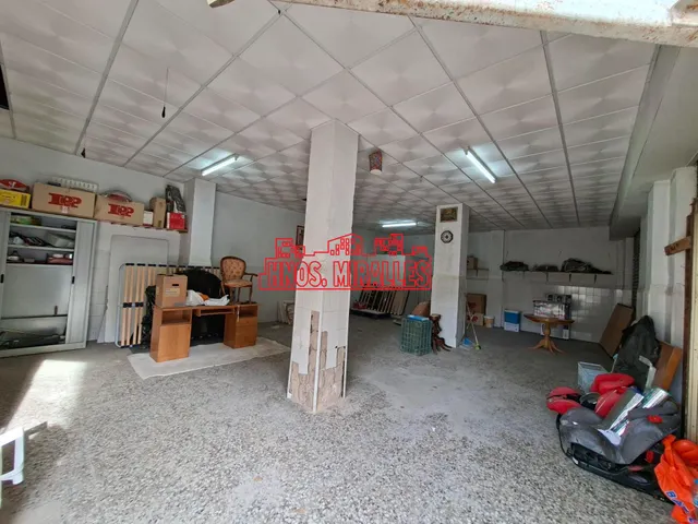 ¡¡ LOCAL ESQUINA TRANSFORMABLE EN VIVIENDA, EN CENTRO DE ASPE !! — 3