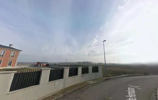 SE VENDE casa OKUPA en C HERRADURA 18 de Villamayor