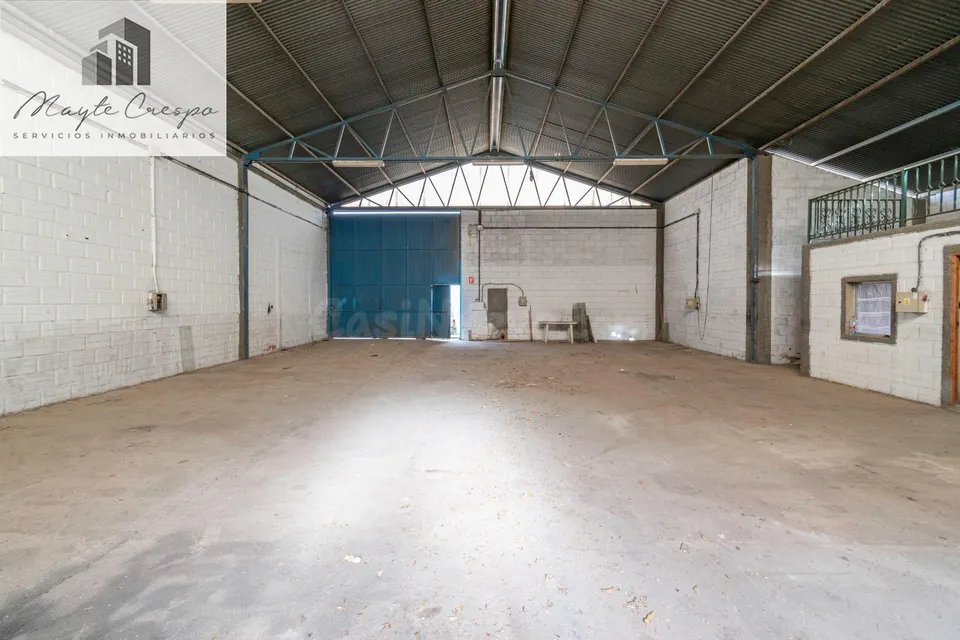 NAVE INDUSTRIAL DE 240M2 EN JUN-GRANADA