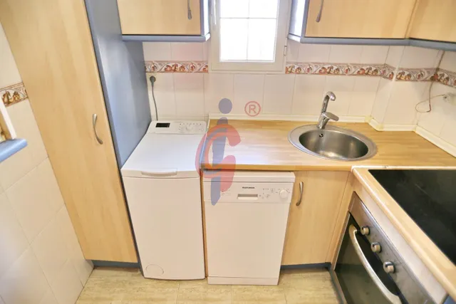 Planta baja en venta en el centro de Guardamar del Segura con gran terraza privada y piscina comunitaria — 15