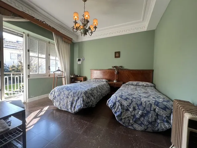 Villa 7 habitaciones 352m² en venta - Puerto — 17