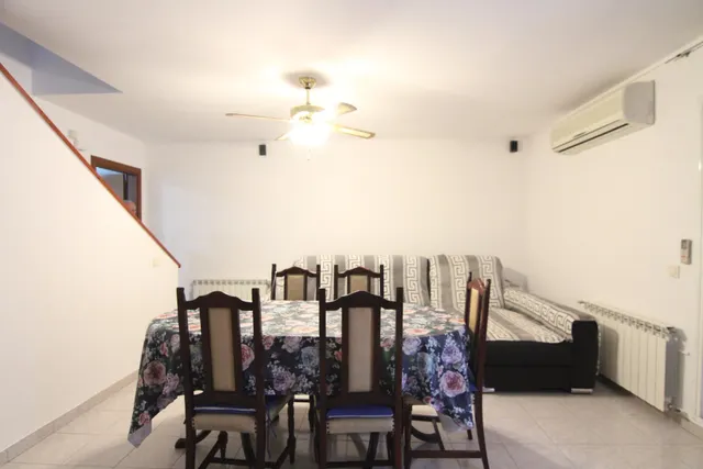 Casa a tres vientos con 4 habitaciones, amplio garaje y patio privado en el barrio de sant bernat — 9
