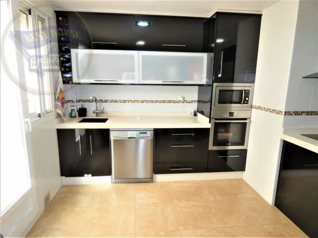 ++Adosado en esquina en Alguazas++, 275 m. de superficie — 16