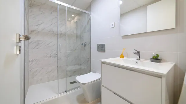 Impecable Apartamento en Punta Prima, Torrevieja — 15