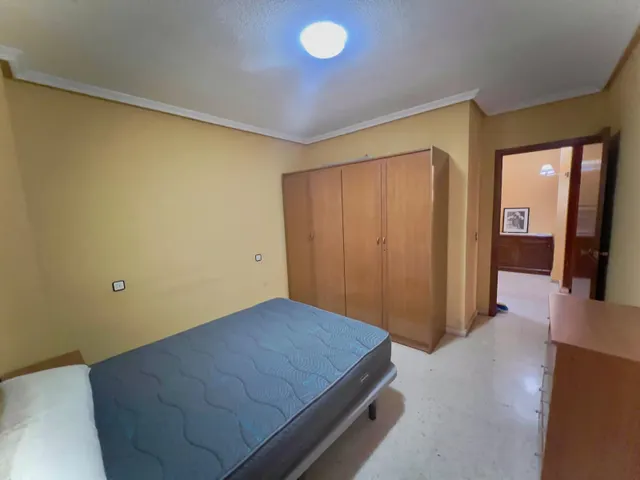 Apartamento con garaje en el centro — 14