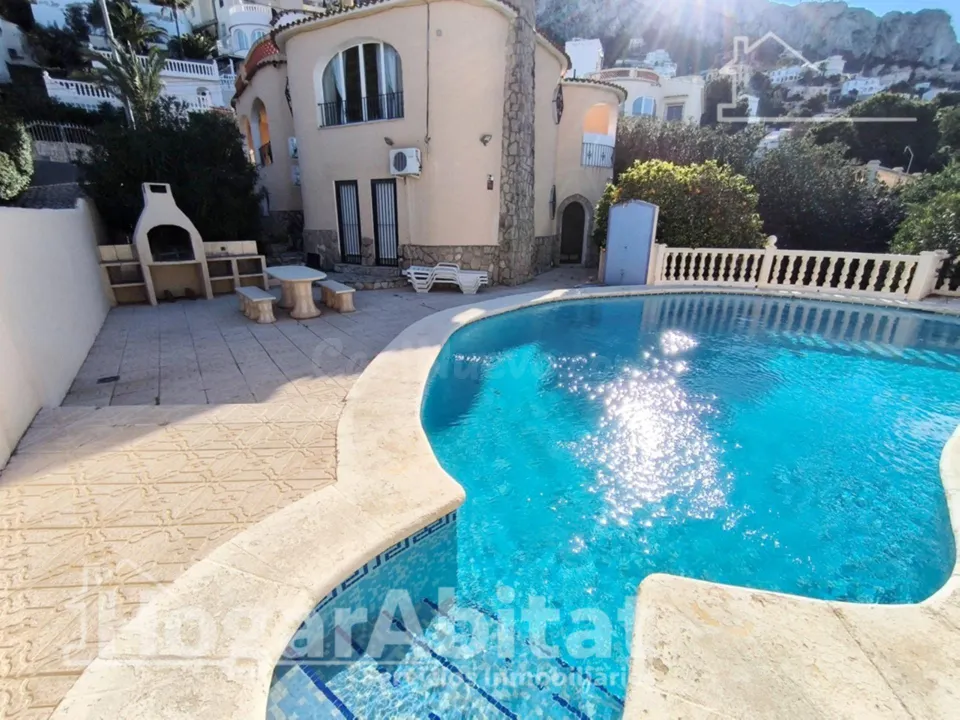 ¡impresionates visitas al mar! chalet con piscina, garaje, terraza y barbacoa cerca de la playa