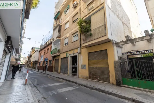 Ático reformado con ascensor, terraza y chimenea, listo para entrar a vivir — 24