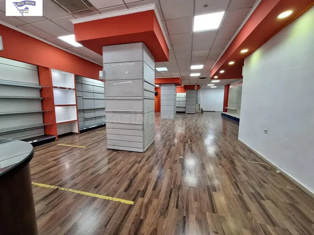 LOCAL ZONA VILLACERRADA — 2