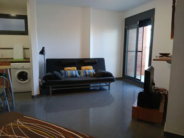 Apartamento con terraza, piscina y 2 plazas de parking — 7