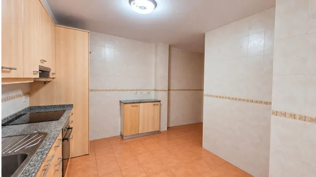 Piso de 3 dormitorios listo para entrar a vivir, con garaje y trastero en Palavea — 8