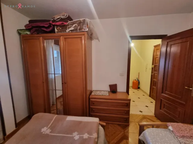 PISO EN VENTA EN AVDA. SANTIAGO (A ESTRADA) — 16