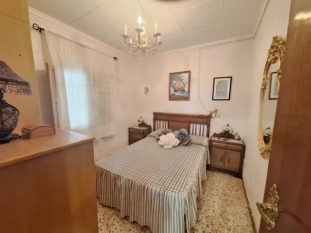 Chalet o casa de campo con piscina · 4.000 m2  · 4 dormitorios · 90 m2 para otra vivienda — 20