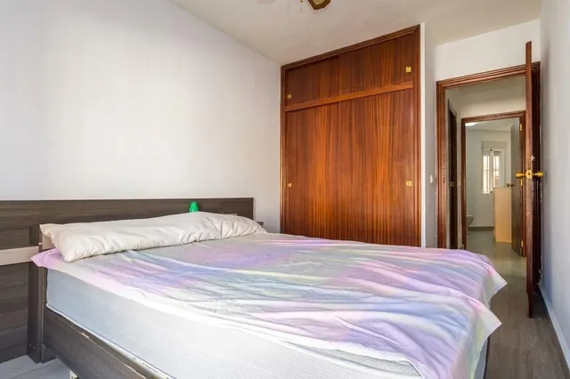 Apartamento con gran terraza y piscina en Playa de los Náufragos — 25