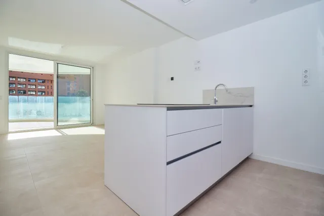 Apartamento  de 2 dormitorios y 2 baños , a estrenar en  pleno centro de Fuengirola. — 14