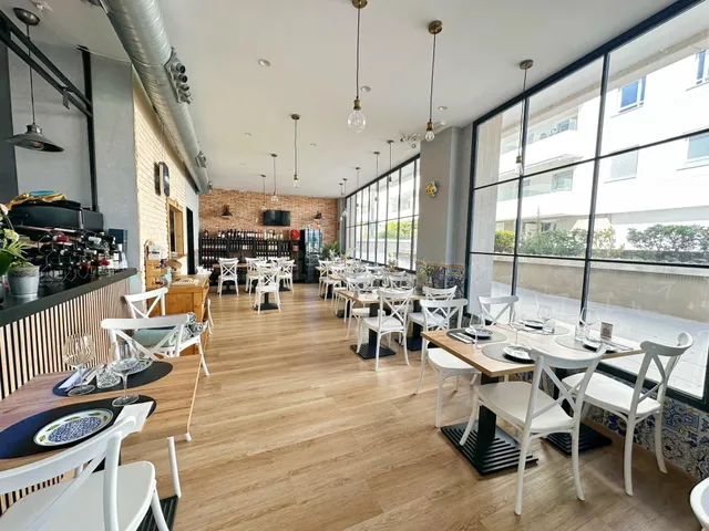 Oportunidad Única: Restaurante en Traspaso en San Pedro de A