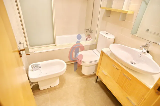 ESPACIOSA VIVIENDA EN EL CENTRO DE GUARDAMAR DEL SEGURA — 14