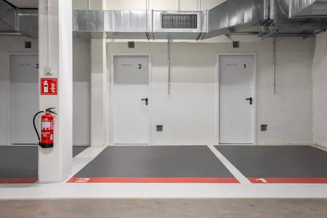 Parking de moto 3m² en alquiler - Zona Avinguda Barcelona — 8