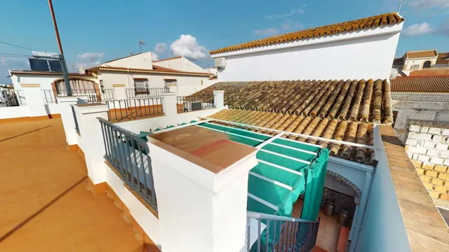 ¡¡ESPECTACULAR!! Adosada de esquina de 223 m2 con patio, terraza y garaje — 42