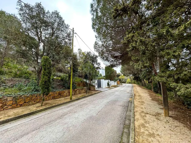 Se vende parcela de terreno a 5 minutos andando de la playa. - foto 4