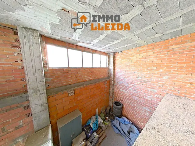 OPORTUNIDAD Local comercial de 2 plantas en Balaguer — 23