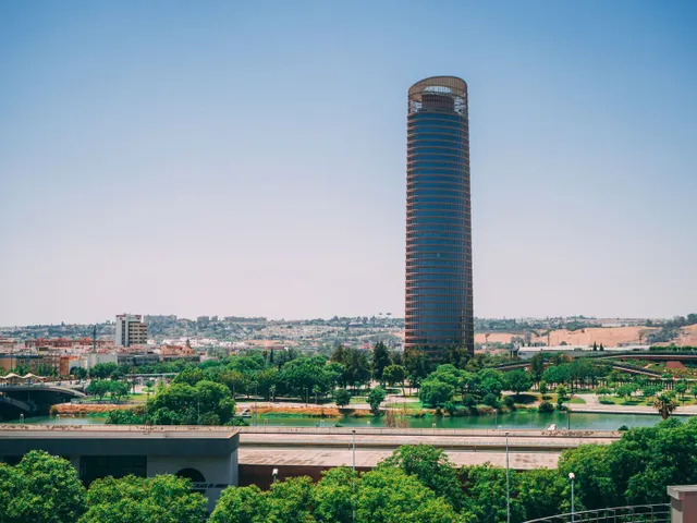 OFICINA DISPONIBLE EN ZONA ESTE DE SEVILLA — 10