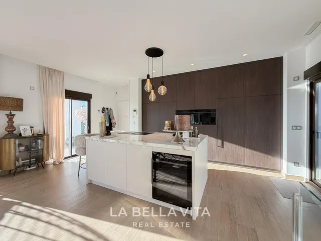 Villa moderna con sótano y piscina privada en venta en Finestrat - Benidorm — 25