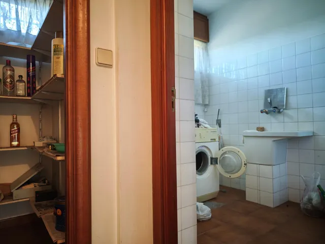 CHALET en perfecto estado conservación, con gran FINCA y a diez minutos del CENTRO de Santiago. — 29