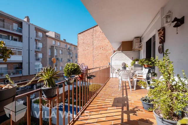 Amplia casa con jardín privado, garaje y 70 m2 de espacio ve - foto 2