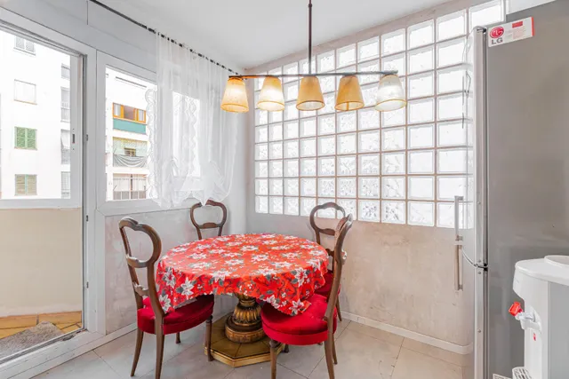Primer piso reformado con ascensor, terraza y balcon, en bons aires — 10