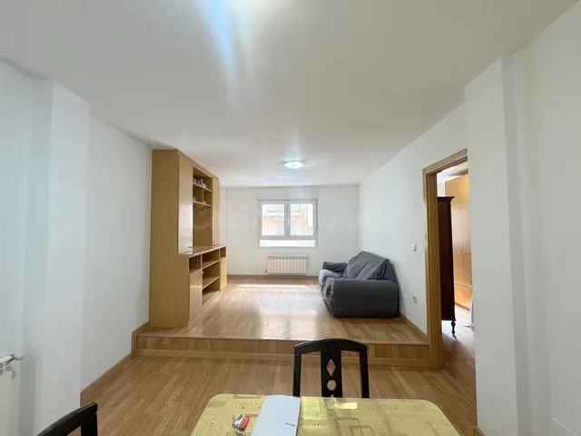 Piso en planta baja de primera transmisión, luminoso y con 3 habitaciones — 4