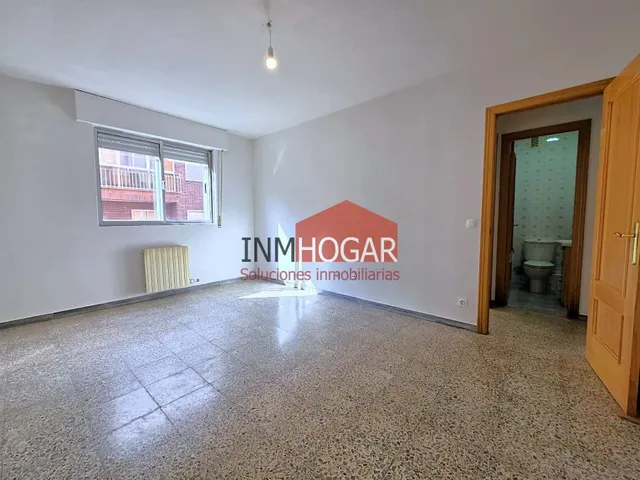Amplia vivienda de 4 dormitorios con dos terrazas acristaladas en venta la zona sur de Ávila — 26