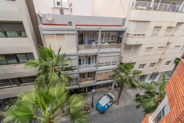 ¡Oportunidad para inversores en pleno centro de Torrevieja! — 3