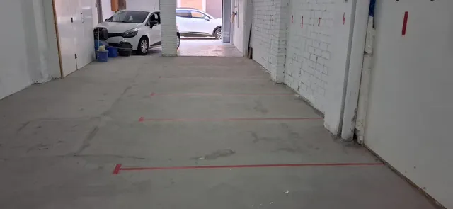PLAZAS DE PARKING ESPECIALES PARA MOTOS — 7