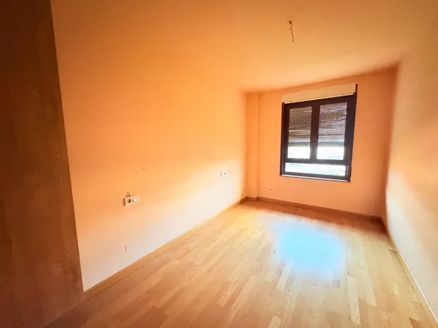 ESTUPENDO PISO EN ZONA ALTA DE PONFERRADA — 7