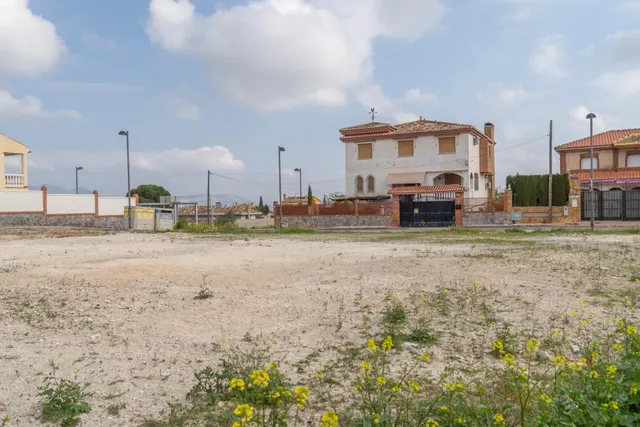 Parcela urbana de 985 m2 en Cúllar Vega (El Ventorrillo) — 43