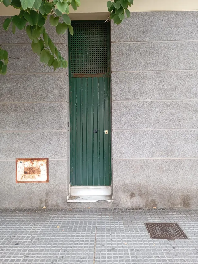 PLAZA DE GARAJE PARA COCHE GRANDE EN CALLE MEDINA SIDONIA — 12