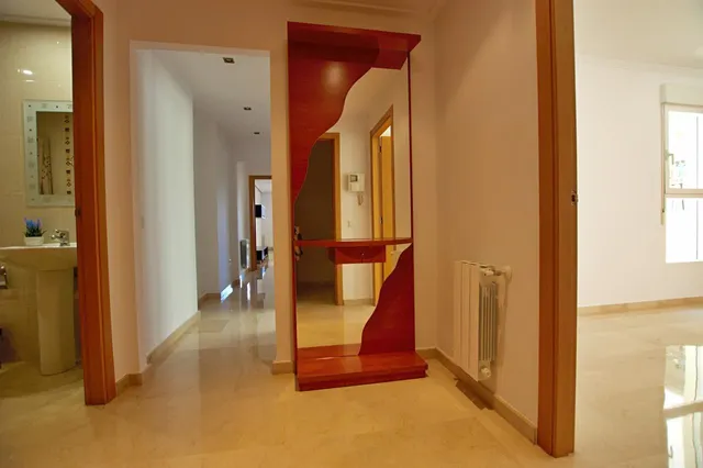 Espacioso apartamento de 3 dormitorios con vistas al mar en Jávea — 27