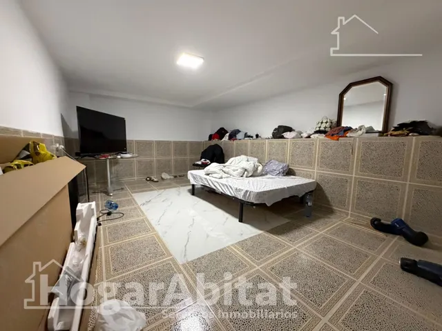SEMIRREFORMADO JUNTO AL TRIÁNGULO UMBRAL — 10